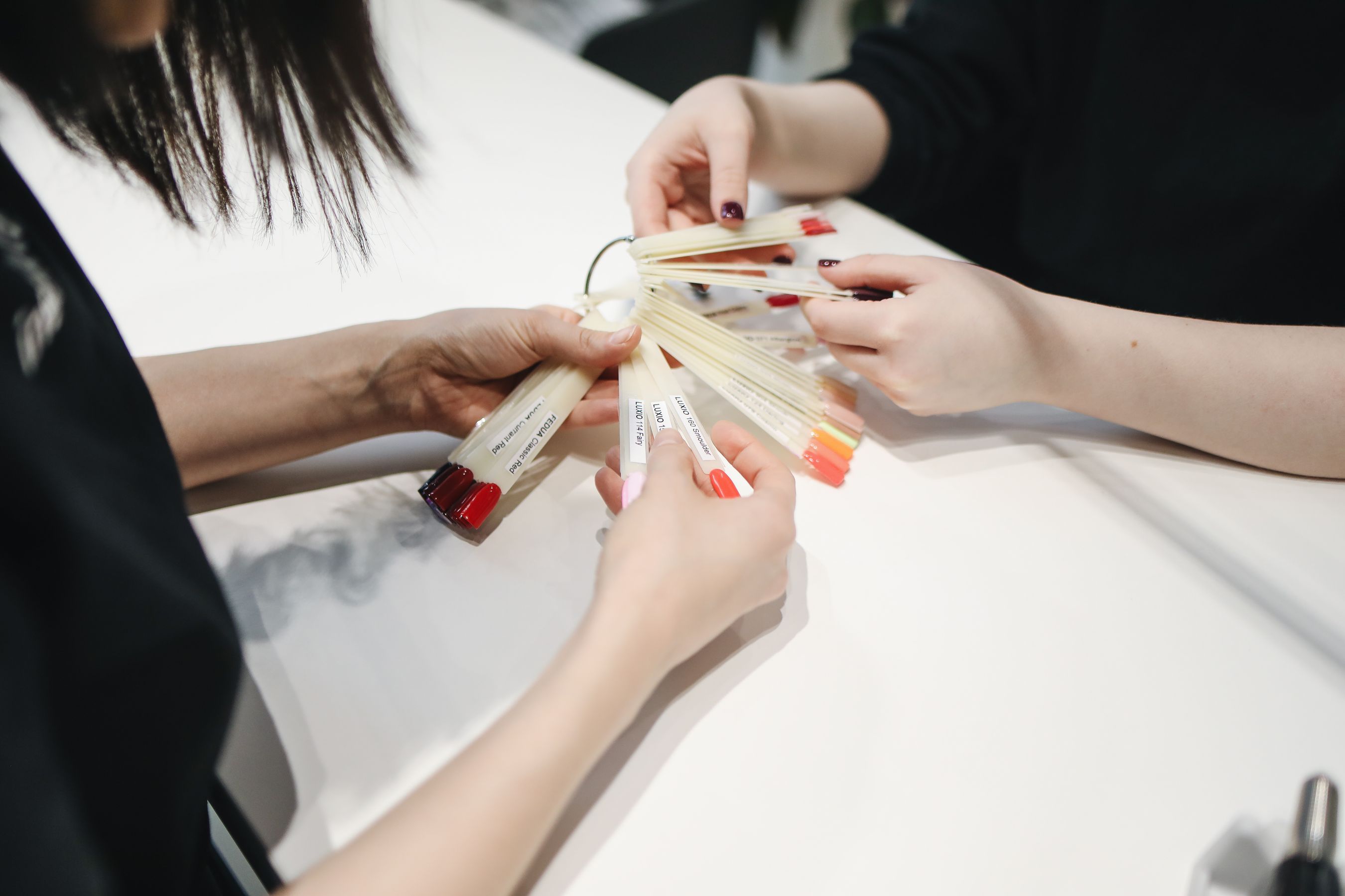 Choosing nail colours with Ravi